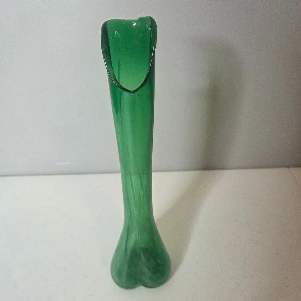 Vintage Lefton Green Swelled Tri-Foil Swung Glass Rose Vase